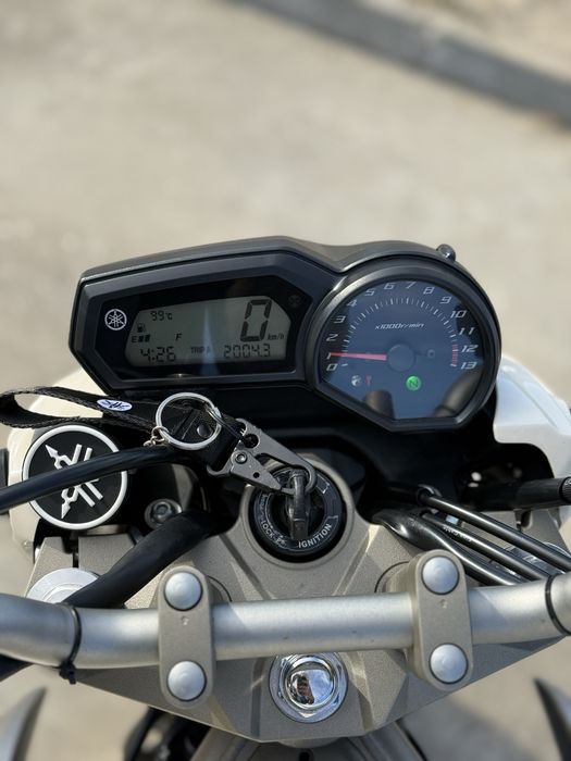 Yamaha    xj6