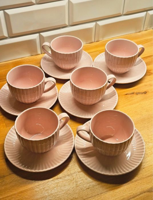 Lubiana komplet filiżanek * 200ml * porcelana * różowe  * 12 elementów