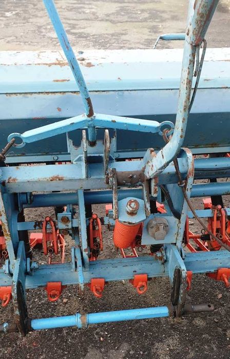 Сівалка навісна точного висіву Isaria (2.5м, 15ряд.)