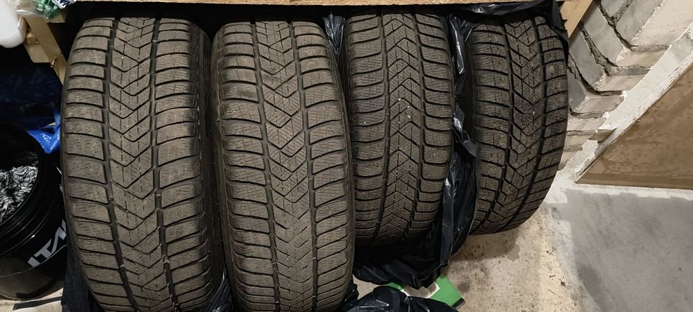 Opony zimowe Pirelli scottozero 3 225/55 r17