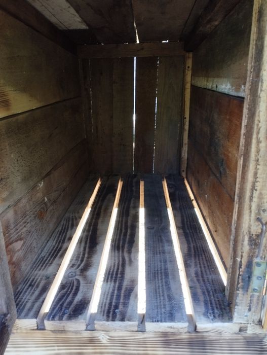 Клітка для кролів дерев'яна