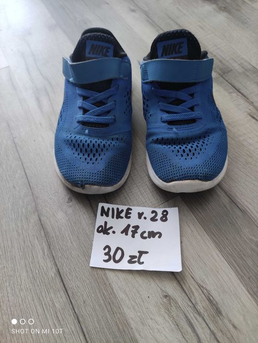 Buty Nike niebieskie adidasy rozmiar 28