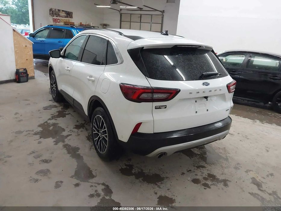 2023 Ford Escape 2.5 Hybrid