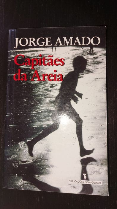 Livros juvenis com portes incluídos