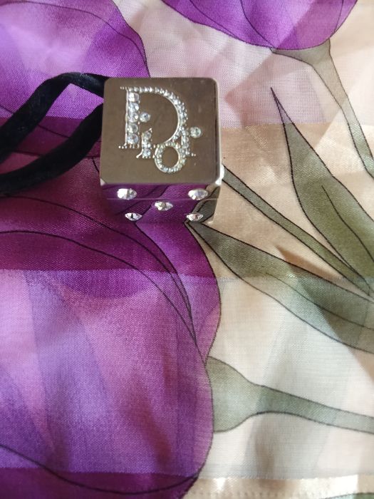 Christian Dior аксессуары.