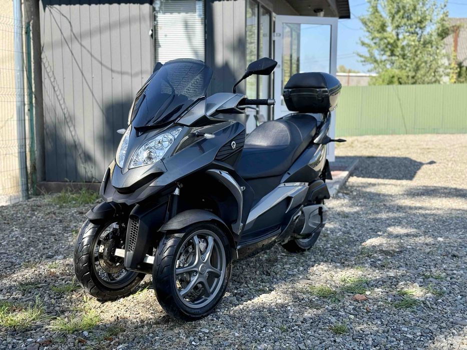 Скутер Quadro-S 350 Кубів виробник Швейцарія