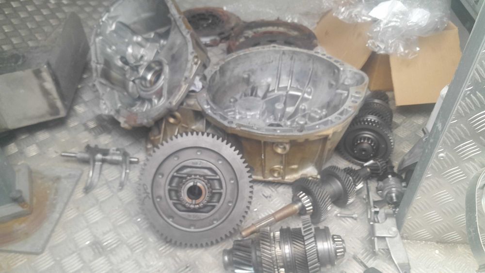 Caixa Renault master Peças