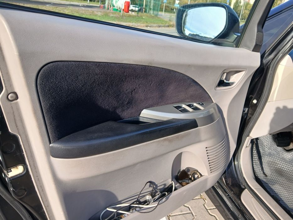 Mitsubishi grandis