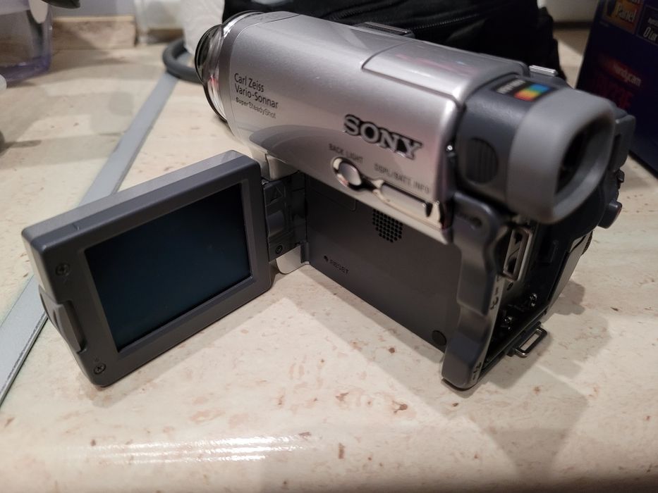 Kamera Sony DCR-TRV33E