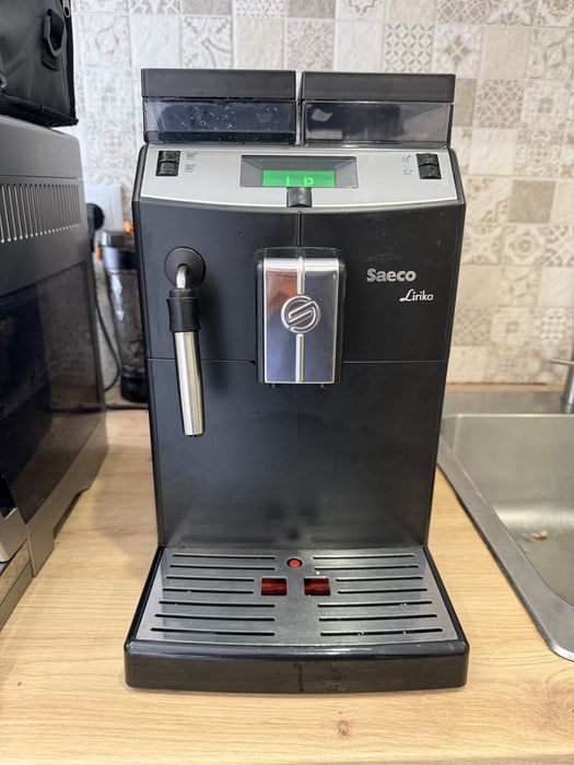 Maquina de cafe , grao , saeco (lirika )