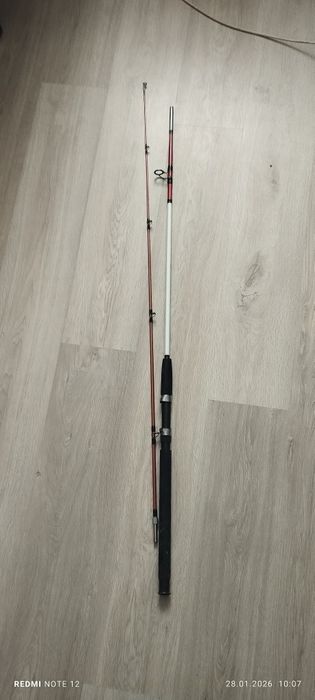 Продам спінінги 2 штуки