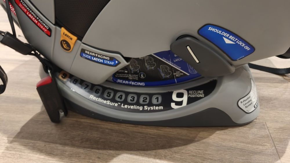 Chicco NextFit Zip Автокрісло: 4 000 грн. - Дитячі автокрісла Брюховичі ...