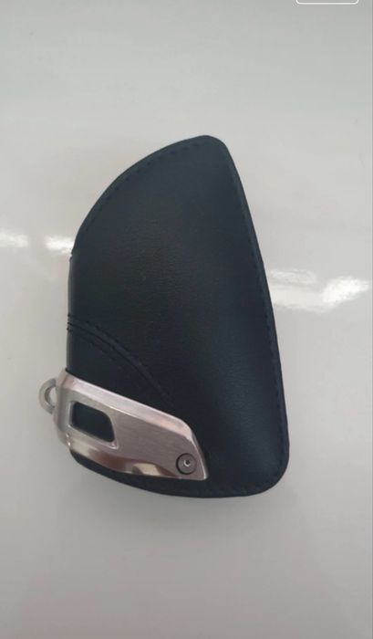 Chave BMW CAS4 (necessita profissional para reprogramar)