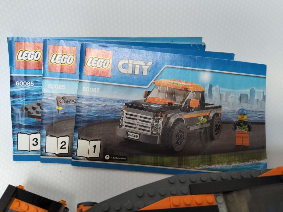 LEGO City Terenówka z motorówką