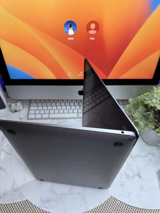 MacBook Air 13 M1 8/256GB