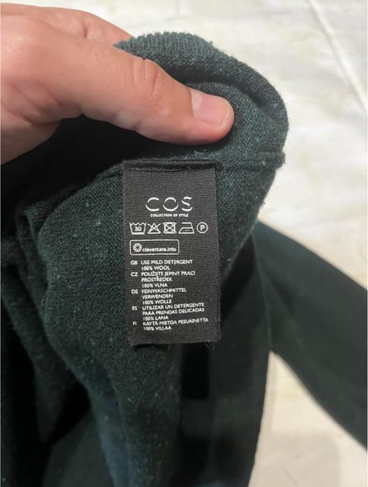 Светер COS шерстяний