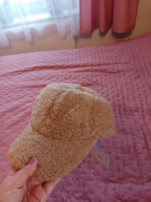 Nowa Czapka zimowa baranek z daszkiem