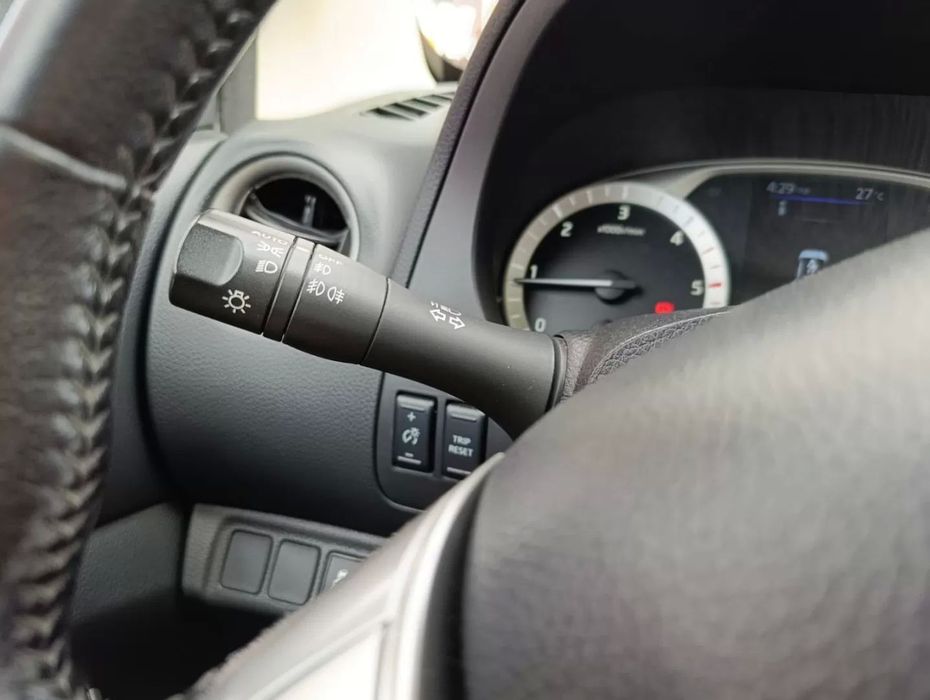 Nissan Navara 2.3 dCi CD 4WD Tekna AT