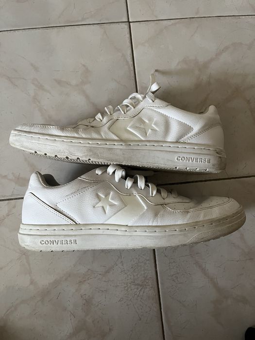 Converse rival ox white