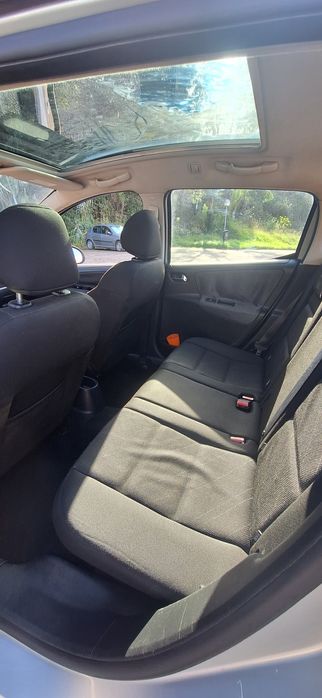 Peugeot 207sw  Ano 2008 em dias