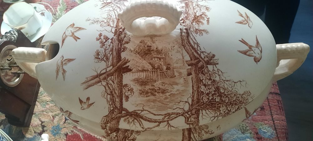 Terrina Séc XIX S&S Ca Alcântara  c/concha 42x24cm 42x24