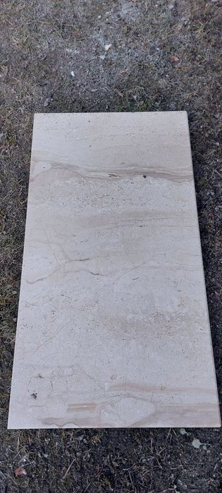 Marmurowa piaskowa płytka ciężka 65 x 35 x 3