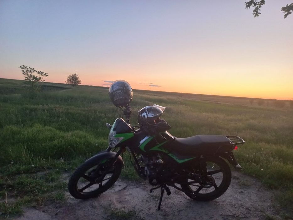 Продам Mustang foxi 150