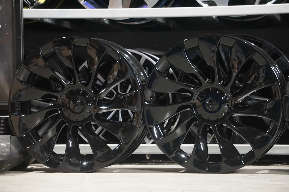 Alufelgi oryginał Tesla 5x114,3 9Jx20 et34 cb64,1mm czarny polysk