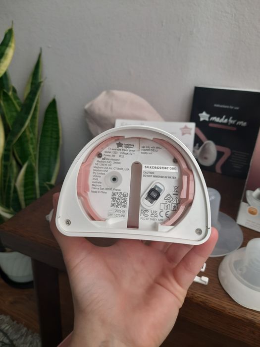 Laktator elektryczny muszlowy  tommee tippee bezprzewodowy