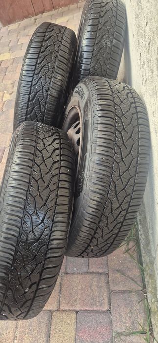 Sprzedam cztery  opony Barum. Rozmiar 165/70R14  ogolno sezonowe 2024 r.