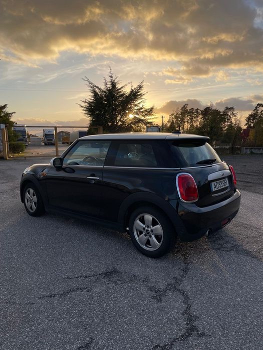 Mini Cooper D 1.5 diesel full extras