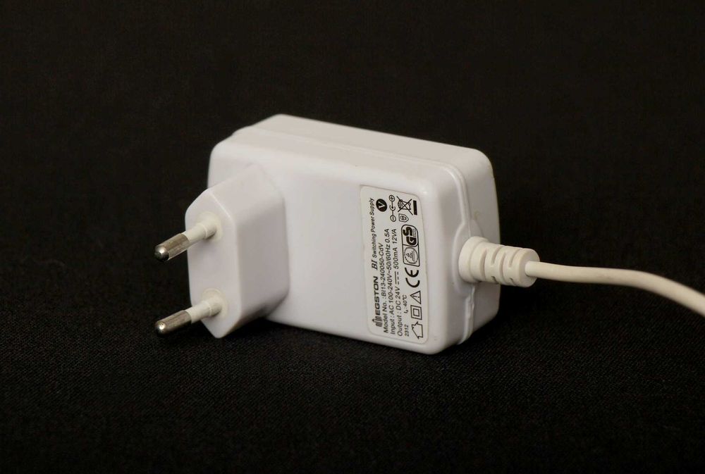 Адаптер блок живлення venta DC 24V - 500mA 12VA Model BI13-240050-CdV