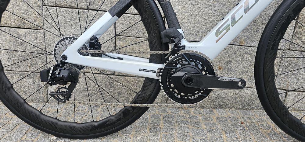 Scott Foil RC Pro S Sram Force E1