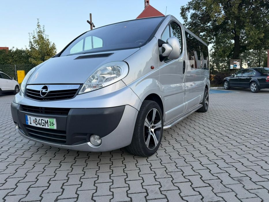 Opel VIVARO L2H1 Długi Klima Elektryka Tempomat Dubel Kabina Brygadówka Rury Serwis  2.5CDTI 146KM Długi Klima Elektryka Dubel Kabina Brygadówka Tempomat