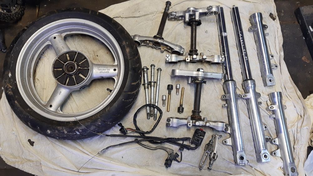 Остатки Вилка, пера траверси диск suzuki sv 650 400