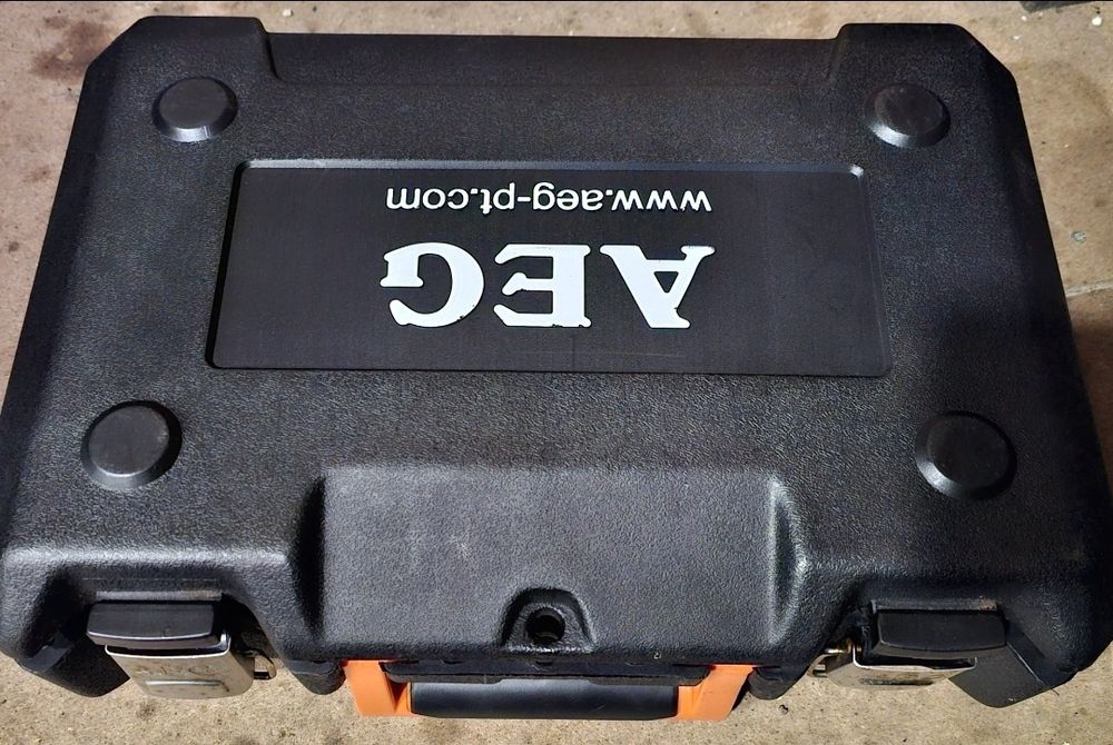 Wkretarka akymulatorowa