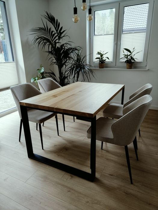 Stół dębowy na zamówienie