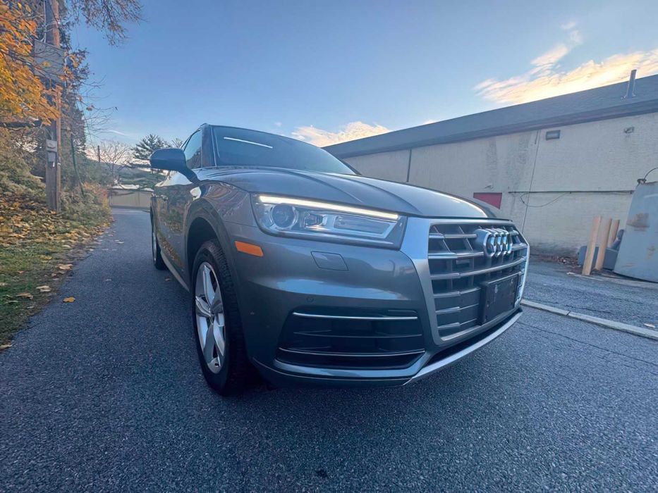 Audi Q5      2020