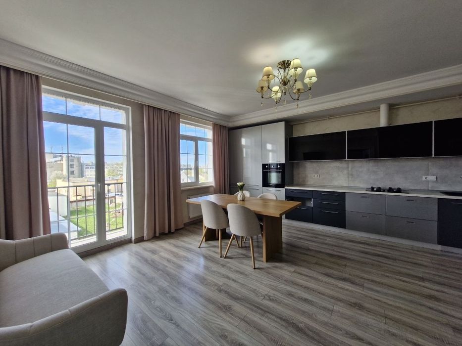 Квартира з ремонтом та меблями у ЖК Британія Hall — 60 м.кв.