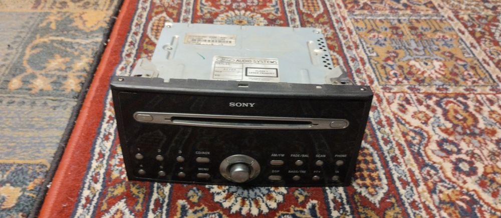Radio sony Ford Mondeo + kod