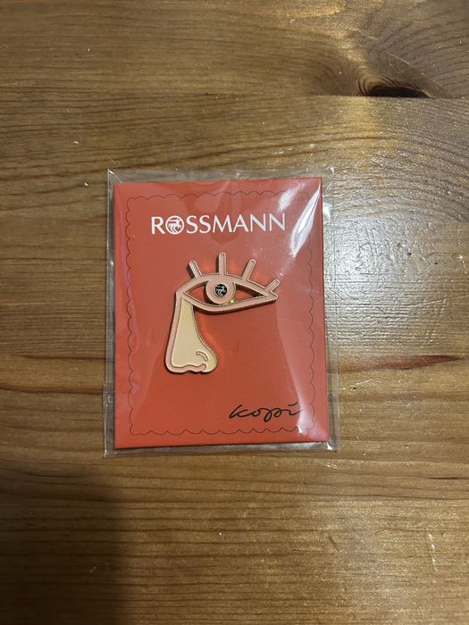 Pin twarz z rossmanna