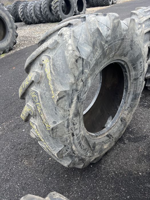 Opona używana 440/80-24