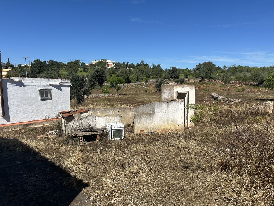 Terreno com Ruina em Albufeira
