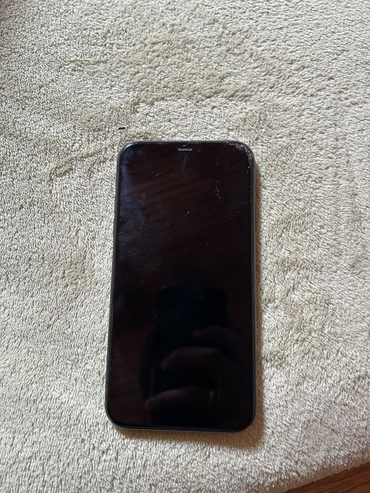 iPhone 11 bom estado