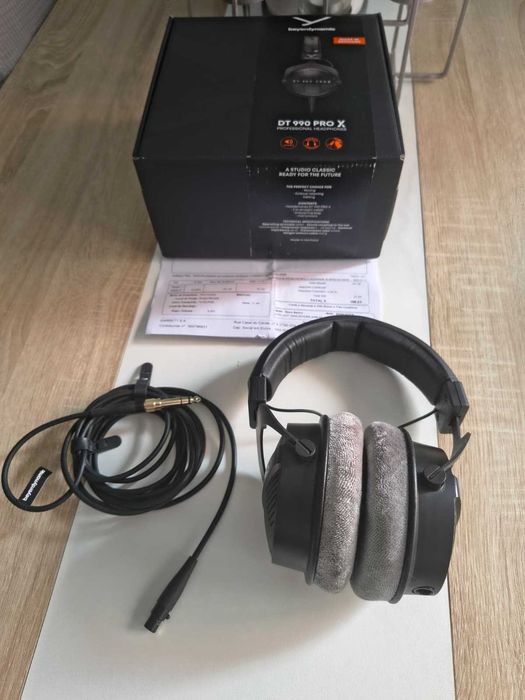 Beyerdynamic DT 990 PRO X Studio headphones na Garantia até 2028