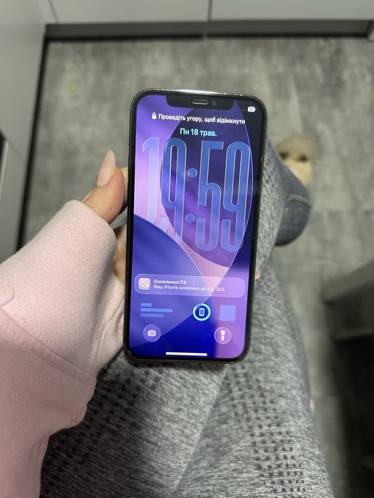 Продам iphone 12 pro 128