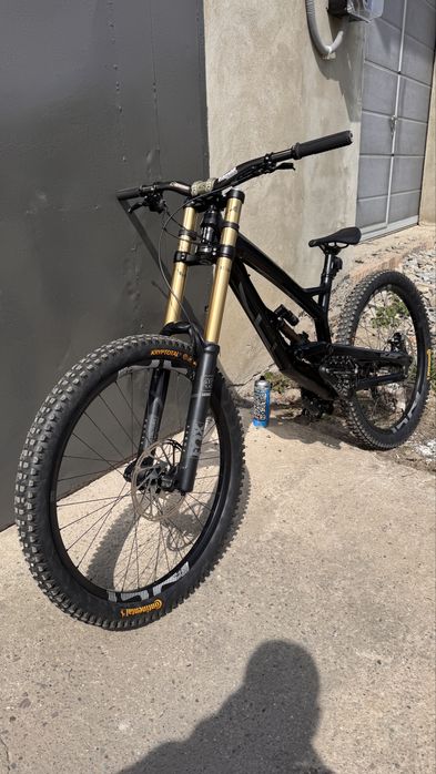 Велосипед YT tues carbon (dh, downhill, даунхіл, дх, даунхил, двухпідвіс)