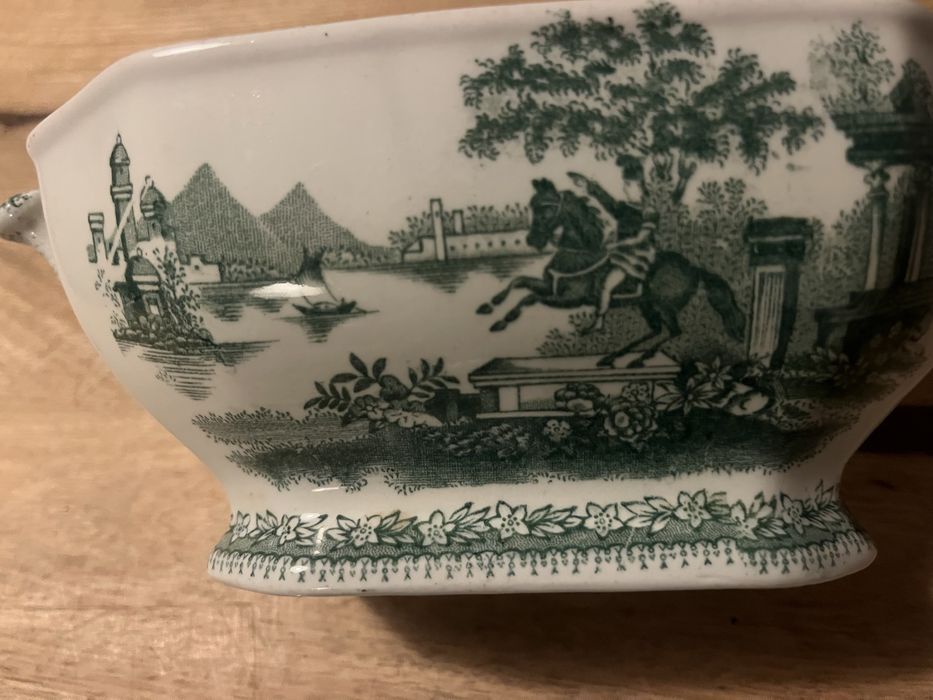 Pequena/ mini terrina real fabrica de sacavem