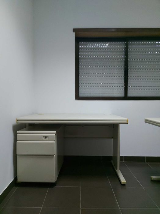 Secretárias Metálicas - Vários Tamanhos