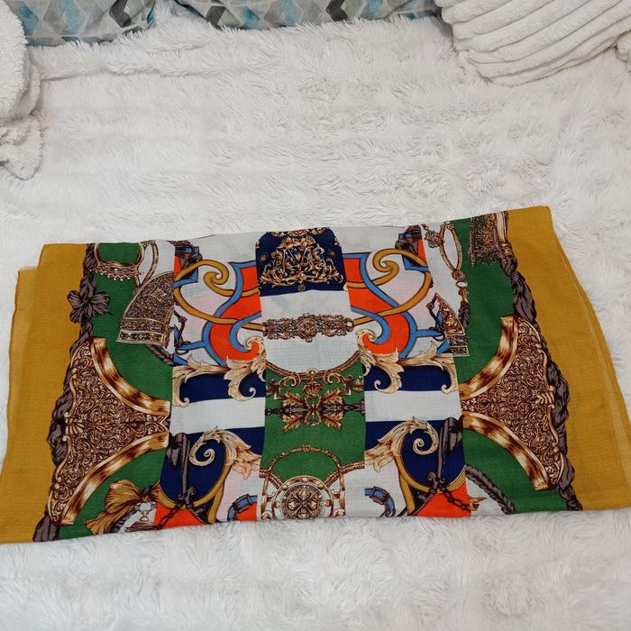 Платок,шаль брендова,вінтажна